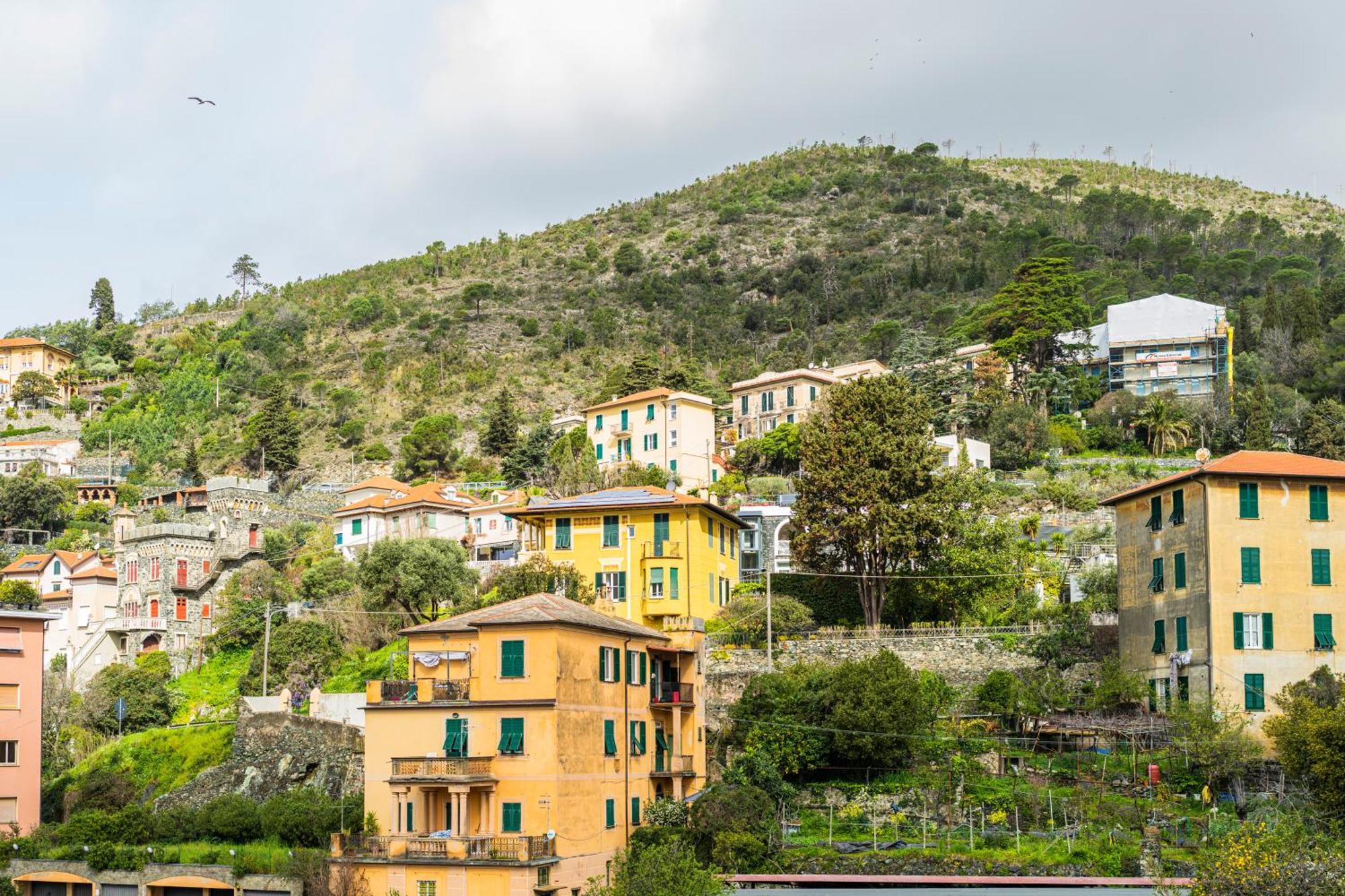 Casa Marina: A Due Passi Dal Mare Apartment Levanto Bagian luar foto